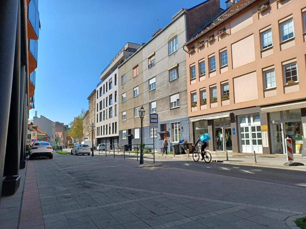 Apartment Elara Загреб Екстериор снимка